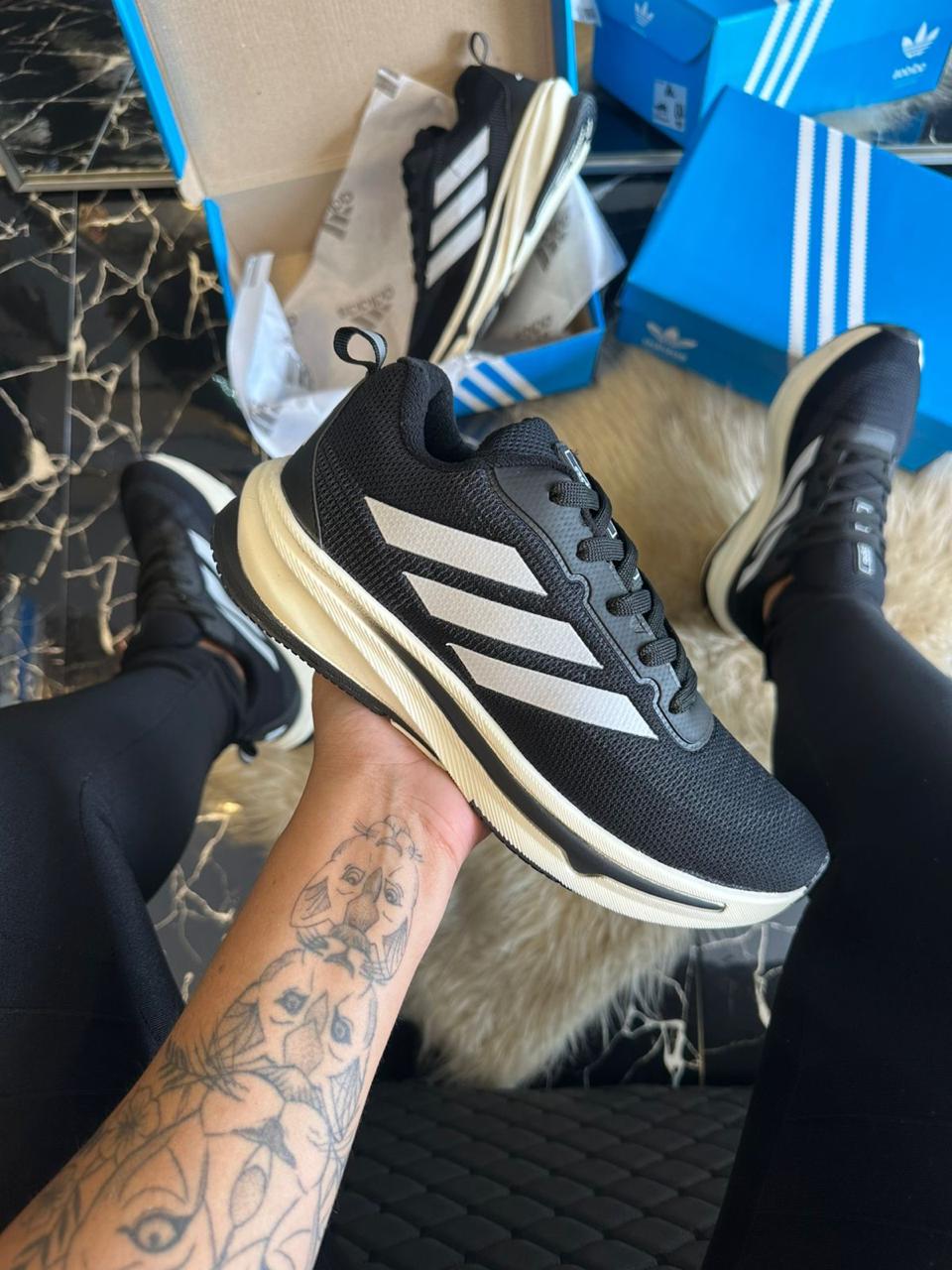 Tênis Adizero Boston 08 - Preto