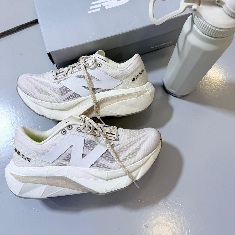 NB Fuelcell Elite V4 - Bege Claro